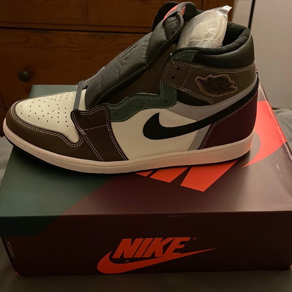 AIR JORDAN 1  RETRO “HANDCRAFTED” SIZE 13 DS